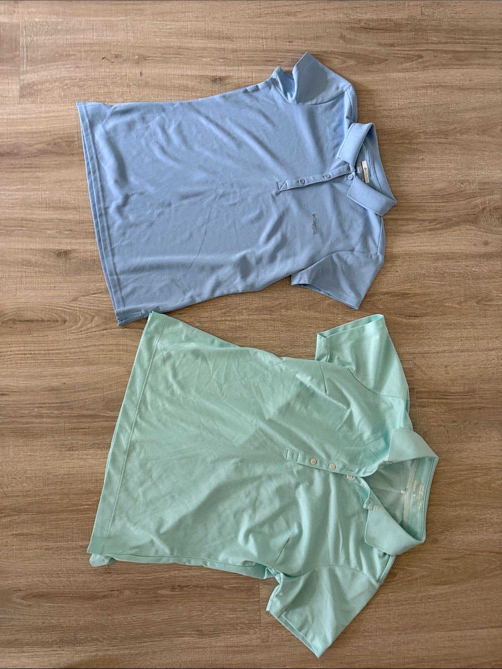 Women’s Polo bundle Nike L /Columbia M in Light Blue & Mint - Breathable